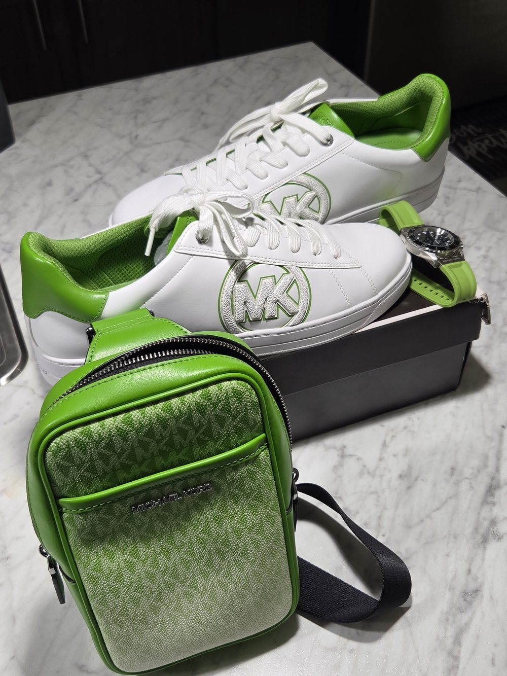 BRAND NEW MK "NEON JUNGLE" STREETWEAR SET - Picture 3 of 10